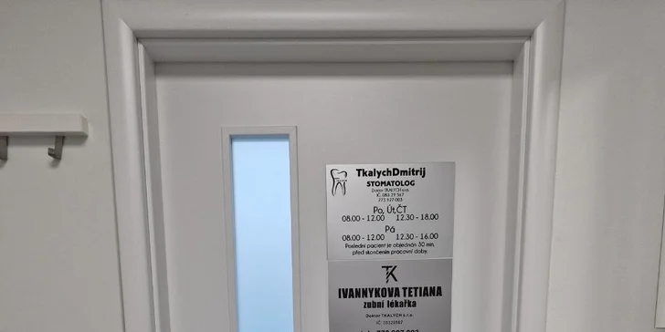 Kompletní dentální hygiena pro dospělé: odstranění kamene, fluoridace i pískování