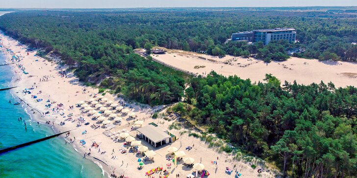 Dovolená u Baltu: 5* hotel se soukromou pláží, polopenze i neomezený vstup do termálního wellness
