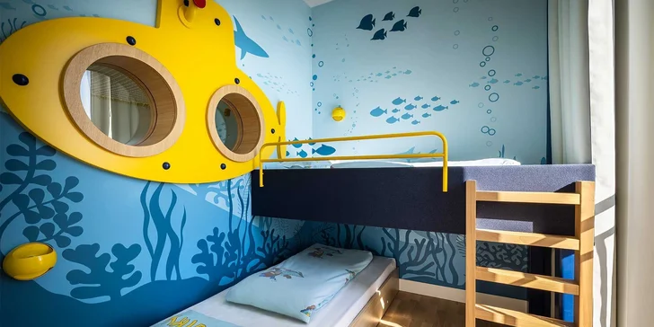 Luxusní 5* family resort u Zadaru: vlastní pláž a bazény, 2 děti zdarma, plná či polopenze, wellness i úžasný dětský svět