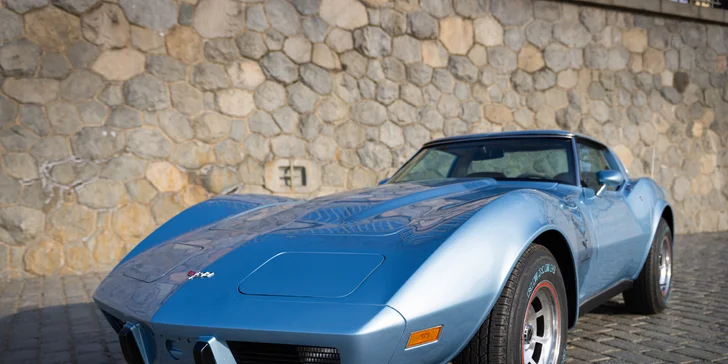 Jízda ve veteránské klasice Chevrolet Corvette V8 1979: na výběr 20, 40 či 50 minut řízení nebo spolujízdy