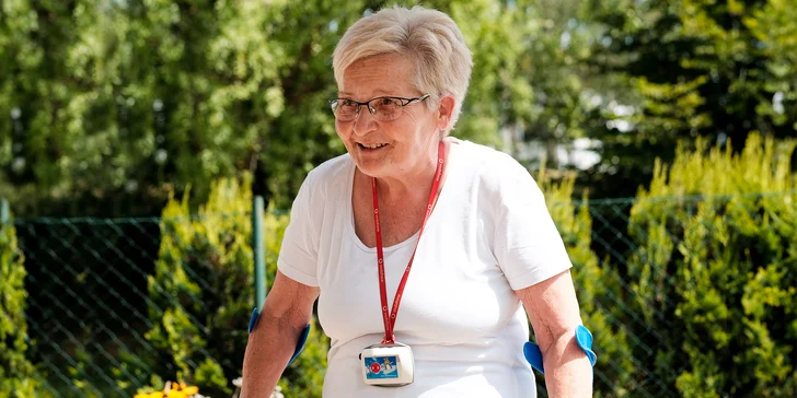 Přispějte na tísňovou službu Anděl Strážný, díky které mohou senioři zůstat ve svých domovech