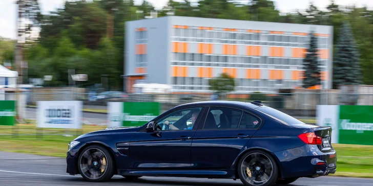 1–8 kol na závodním okruhu v Sosnové jako řidič či spolujezdec Porsche GT4 či BMW M3