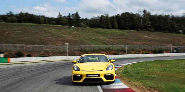 1–8 kol na závodním okruhu v Sosnové jako řidič či spolujezdec Porsche GT4 či BMW M3