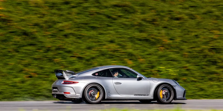 Superrychlá jízda na závodním okruhu v Mostě i Brně: 1–4 kola jako řidič či spolujezdec Porsche GT3 a GT4