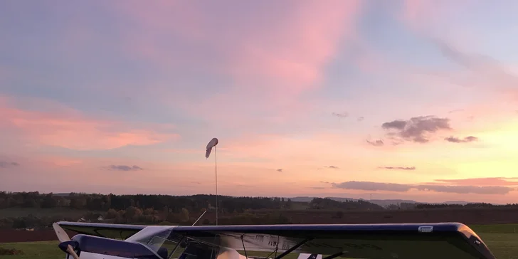 Pilotem sportovního letounu na zkoušku: pozemní příprava i let na 20–60 min.