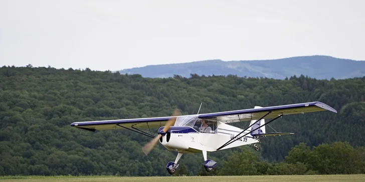 Pilotem sportovního letounu na zkoušku: pozemní příprava i let na 20–60 min.