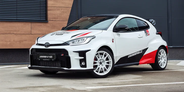 1–4 kola na okruhu v Mostě či Brně jako řidič nebo spolujezdec v Toyotě GR Yaris