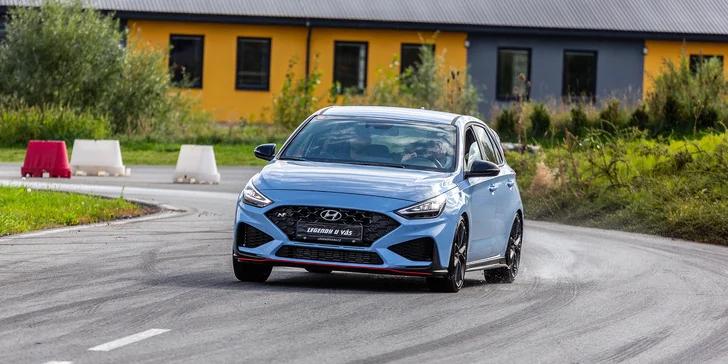 1–8 kol na závodním okruhu v Sosnové jako řidič či spolujezdec ve sportovním voze Hyundai i30 N