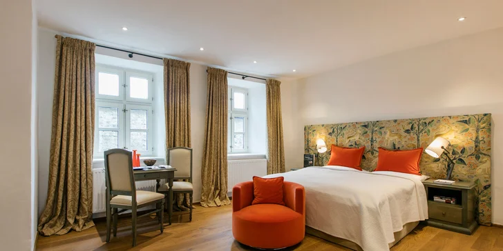 Zámecký hotel v Rakousku: snídaně, termální lázně a karta na atrakce se slevou