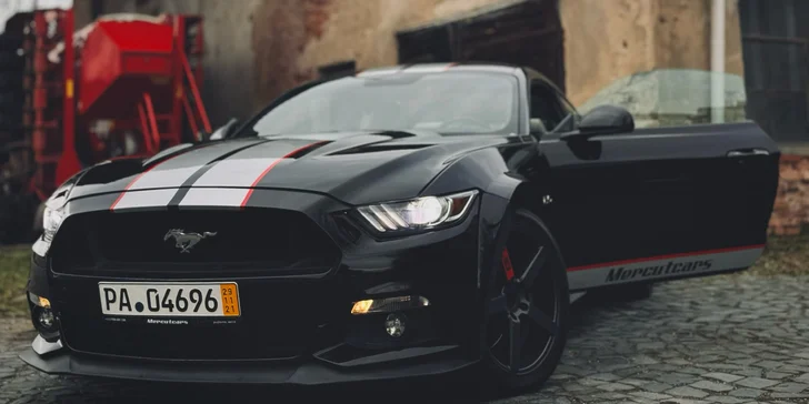 Unikátní zážitek: jízda ve vytuněném Fordu Mustang GT bez intsruktora i se spolujezdcem zdarma