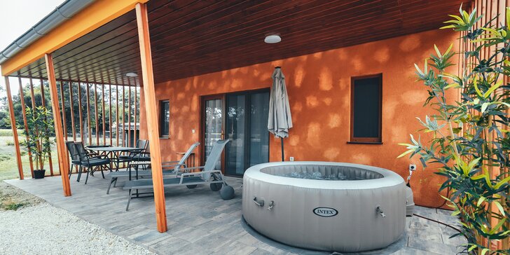 Lázeňské městečko Banovci: mobilní domek se soukromou vířivkou, bazény, termální koupele, 2 děti zdarma