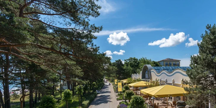 Dovolená na německé Rujáně: hotel u pláže, s bazénovým komplexem a hernou, snídaně či polopenze