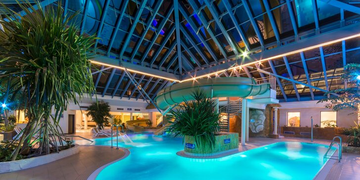 Dovolená na německé Rujáně: hotel u pláže, s bazénovým komplexem a hernou, snídaně či polopenze