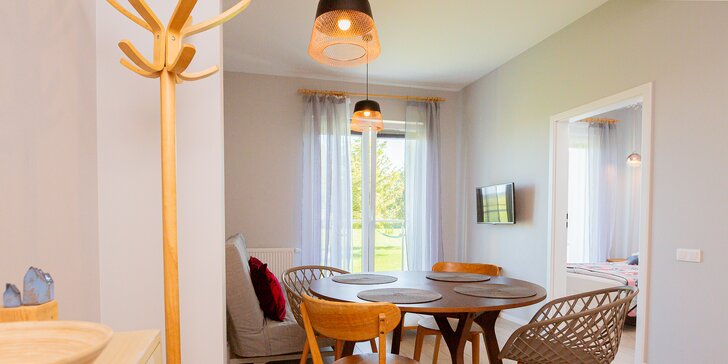 Relax přímo u Baltu pro pár i rodinu: krásné apartmány s kuchyňkou