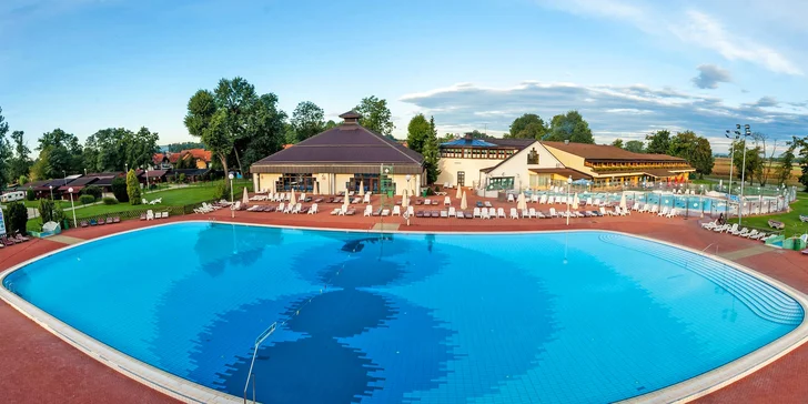 Rodinný relax ve slovinských termálech Terme Banovci: sauna, termální bazény i snídaně, 2 děti zdarma