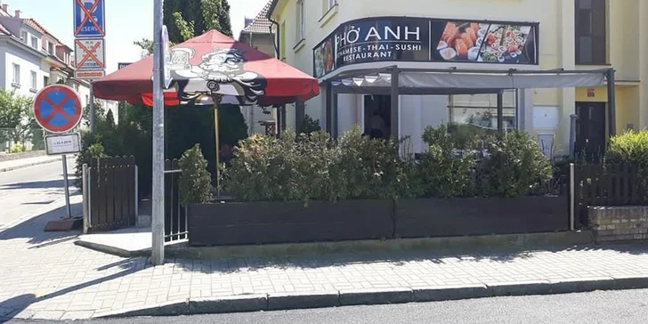 Otevřené vouchery v hodnotě 200 až 600 Kč na všechny pokrmy z asijské restaurace Phở Anh