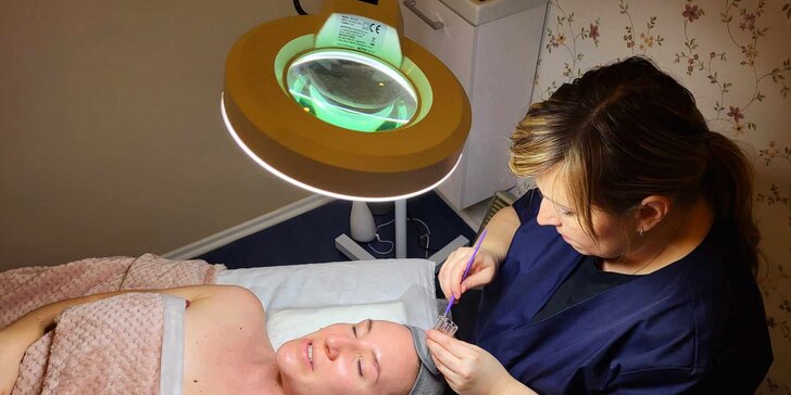Aromaterapeutické kosmetické ošetření nebo péče o pleť i s vybranou masáží