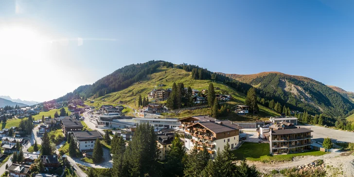 Vysoké Taury: krásný hotel přímo u Zillertal Areny s polopenzí a wellness