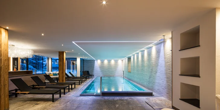 Vysoké Taury: krásný hotel přímo u Zillertal Areny s polopenzí a wellness