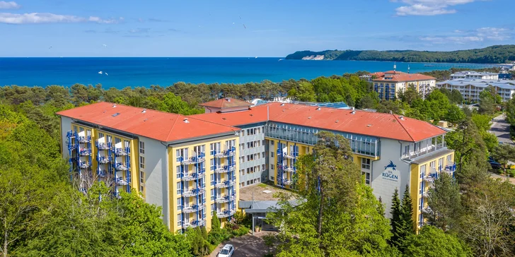 Dovolená na německé Rujáně: hotel u pláže, s bazénovým komplexem a hernou, snídaně či polopenze