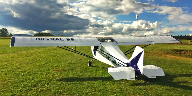 Pilotem sportovního letounu na zkoušku: pozemní příprava i let na 20–60 min.