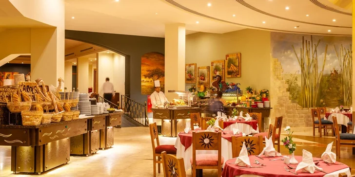 Letecky do Egypta: Hotel Carols Beau Rivage***** s all inclusive, dětský klub Čedog i animační programy