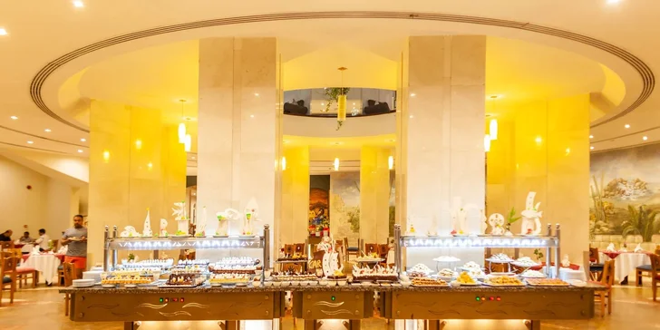 Letecky do Egypta: Hotel Carols Beau Rivage***** s all inclusive, dětský klub Čedog i animační programy
