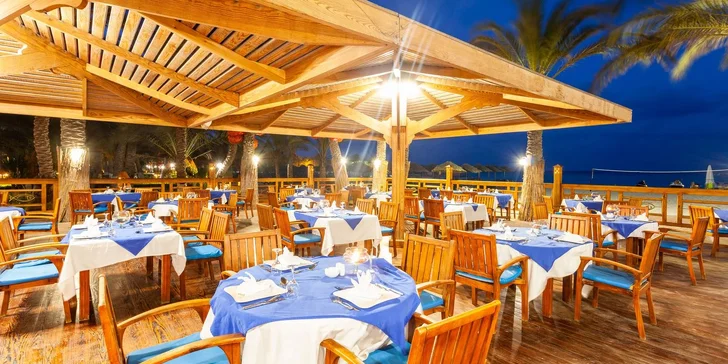 Letecky do Egypta: Hotel Carols Beau Rivage***** s all inclusive, dětský klub Čedog i animační programy
