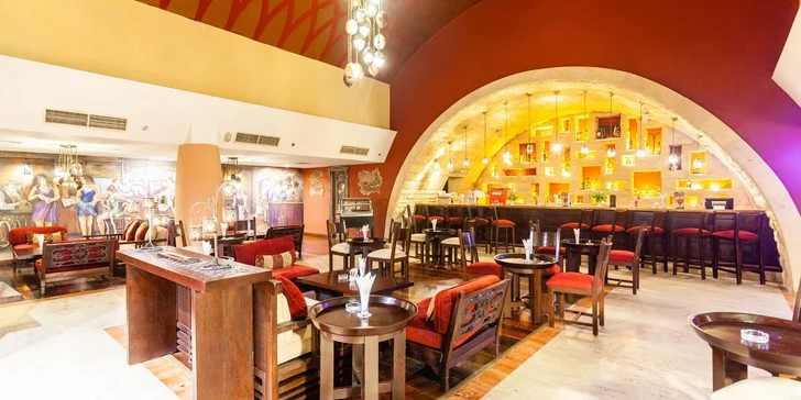 Letecky do Egypta: Hotel Carols Beau Rivage***** s all inclusive, dětský klub Čedog i animační programy