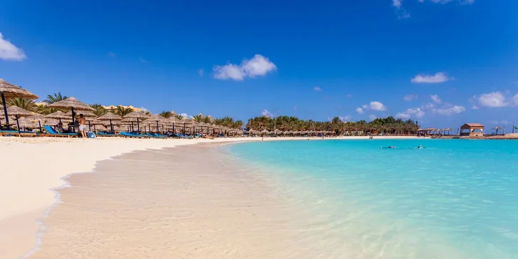 Letecky do Egypta: Hotel Carols Beau Rivage***** s all inclusive, dětský klub Čedog i animační programy
