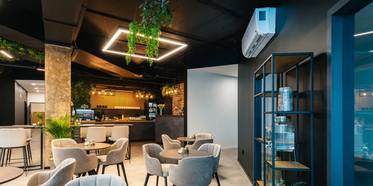 Nádherné solárium Cafe Garden Bobycentrum: 10 nebo 25 min. pro 1 osobu