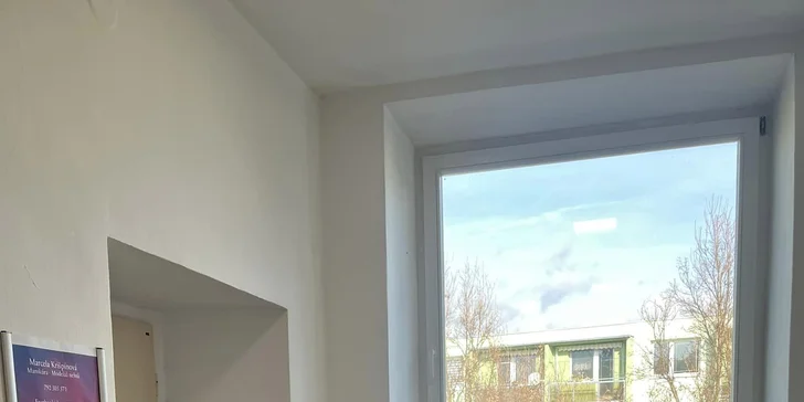 Dokonalé nehty: manikúra s P-Shine, lakování gel lakem nebo modeláží nehtů