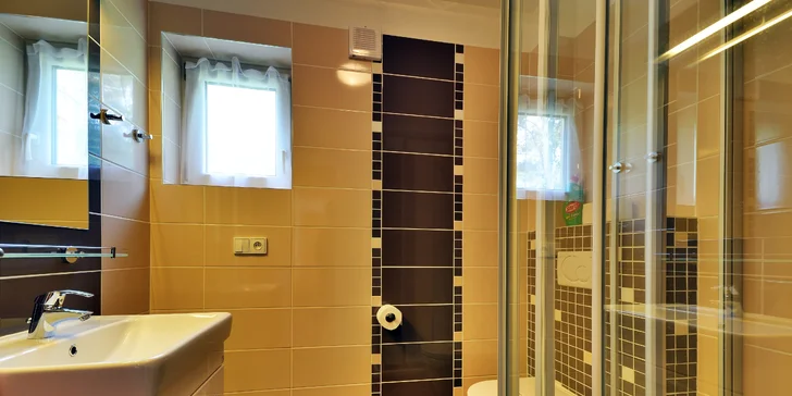 Horské chaty v srdci Dolní Moravy až pro 10 osob: super areál s atrakcemi a privátním wellness, blízko lanovky