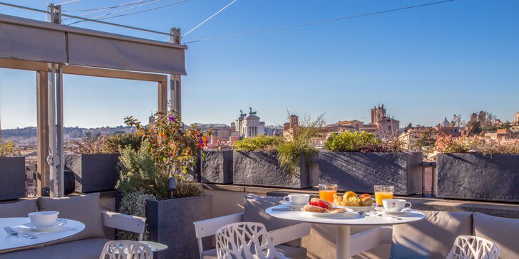 Pobyt v moderním hotelu v centru Říma se snídaněmi pro 3 osoby