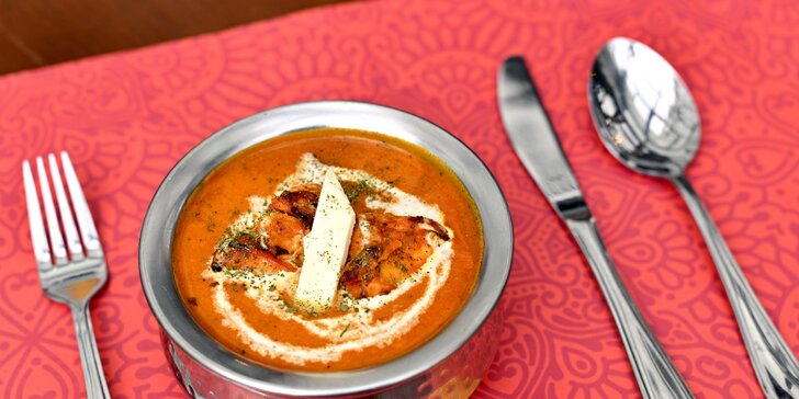 Indické menu s dezertem nebo i nápojem: jehněčí vindaloo, kuřecí tikka masala i vegetariánské speciality