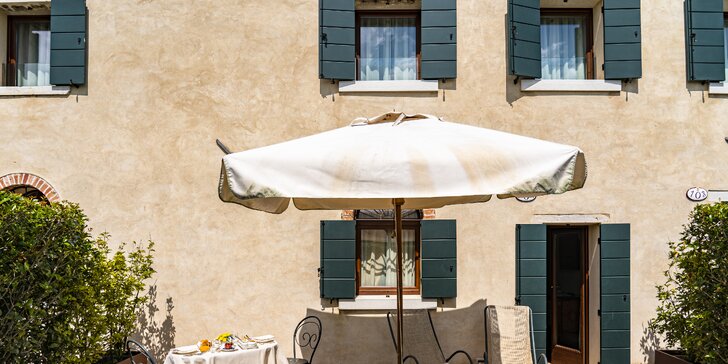 Vila ze 16. století s bazénem na okraji Benátek: snídaně v ceně i snadná doprava do centra