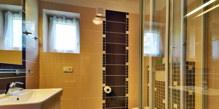 Horské chaty v srdci Dolní Moravy až pro 10 osob: super areál s atrakcemi a privátním wellness, blízko lanovky