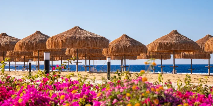 Letecky do Egypta: Hotel Lazuli and Resort***** s vlastní pláží, bazény i aquaparkem, all inclusive v ceně