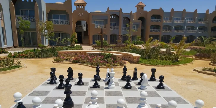 Letecky do Egypta: Hotel Lazuli and Resort***** s vlastní pláží, bazény i aquaparkem, all inclusive v ceně