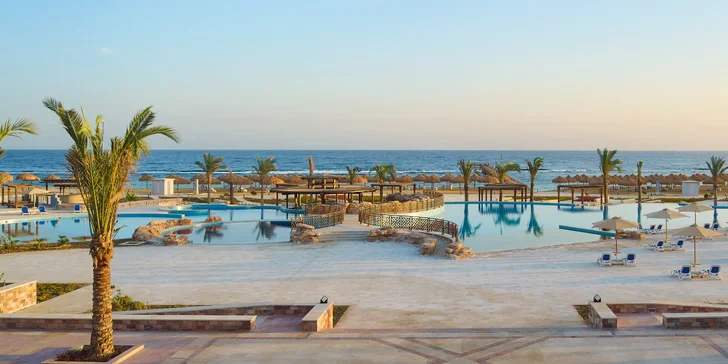 Letecky do Egypta: Hotel Lazuli and Resort***** s vlastní pláží, bazény i aquaparkem, all inclusive v ceně