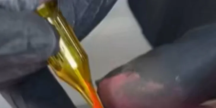 Stále upravená: permanentní make-up metodou pudrového obočí či linky a akvarelové rty