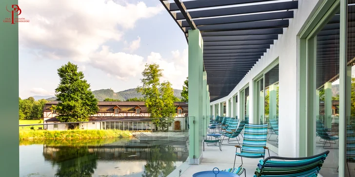 Luxusní pobyt na zámku v polských Krkonoších se snídaní a neomezeným wellness