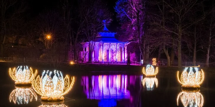 Z Prahy na adventní trhy do Drážďan a na rozsvícené zámecké zahrady Pillnitz, odpolední plavba, večeře, živá hudba a průvodce po celý den