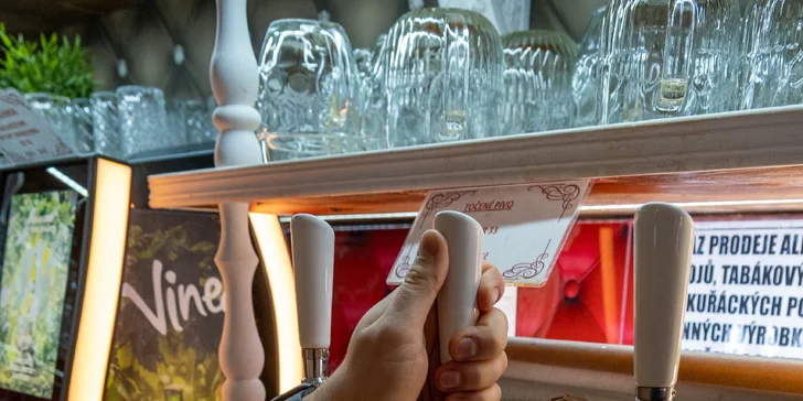 Pobyt nedaleko Adršpašských skal v pokoji Economy nebo Superior se snídaní a wellness