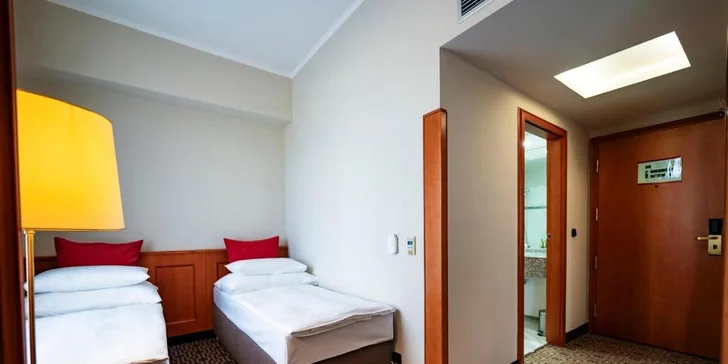 Legendární Grand Hotel International v Praze: pobyt se snídaní, skvělá dostupnost do centra