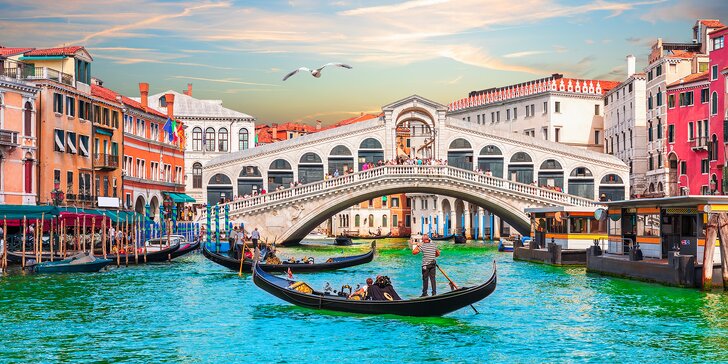 Italské Benátky a ostrov barev Burano s rybími specialitami
