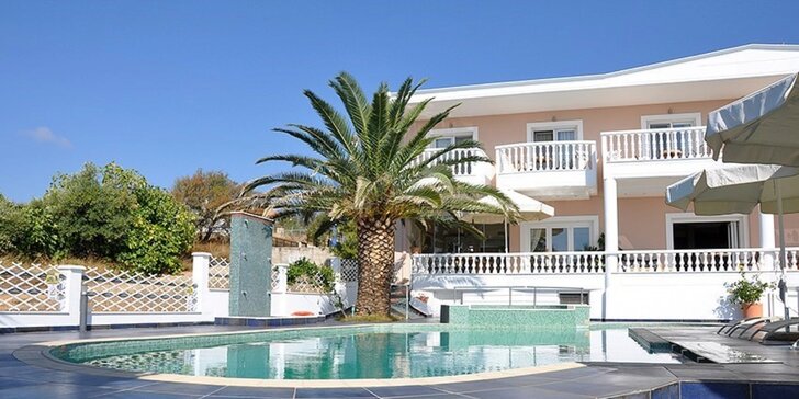 Řecký ostrov Thassos: Hotel Antonios*** se snídaní či polopenzí a venkovním bazénem, letenky v ceně