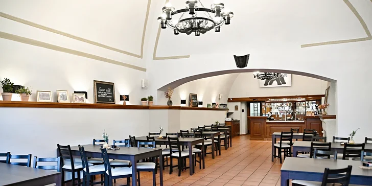 Specializují se tu právě na burgery a steaky, takže pokud milujete tyhle pochoutky, jste tu správně!