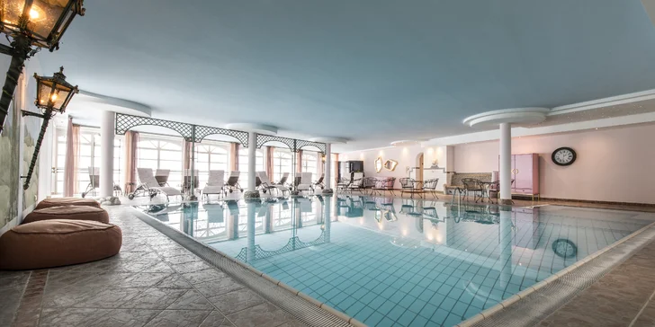 Alpský ráj nedaleko Innsbrucku: neomezený wellness s bazénem a saunami i bohatá polopenze