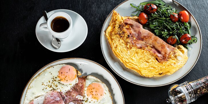 Ráno jako korálek: omeleta, vejce benedikt i anglická snídaně vč. nápoje